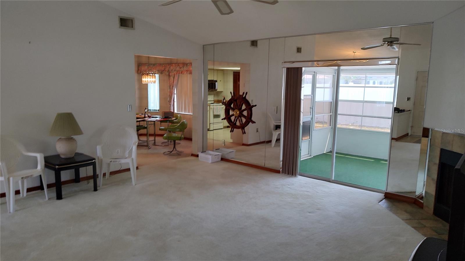 Image 7 of 12 For 1077 Willow Wood Drive
