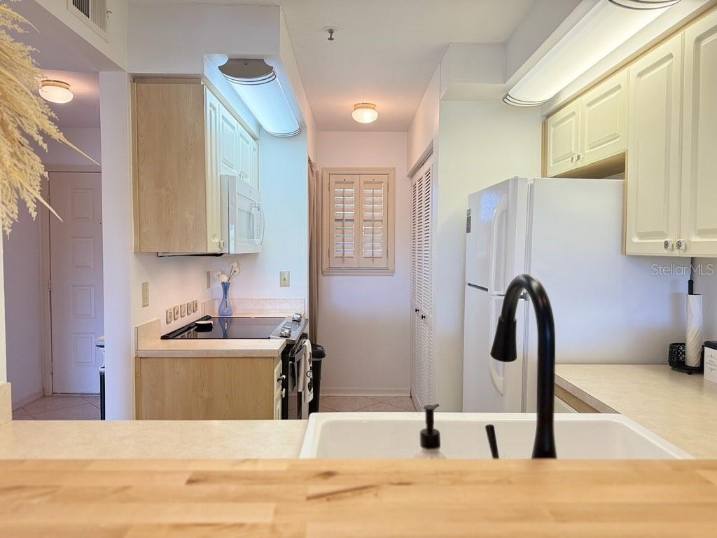 Image 16 of 44 For 460 Bouchelle Drive 104