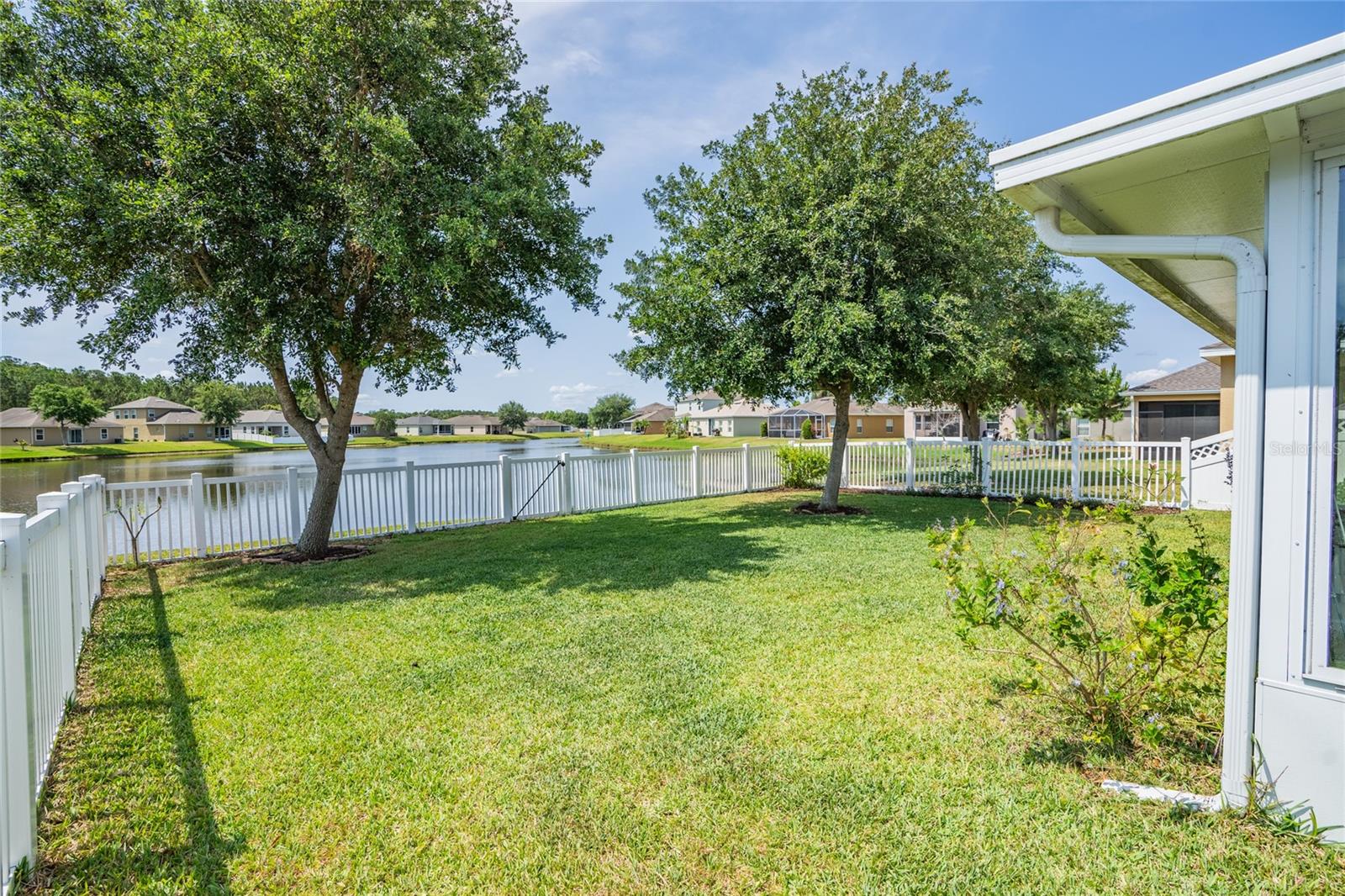 Image 28 of 38 For 1748 Savannah Lane