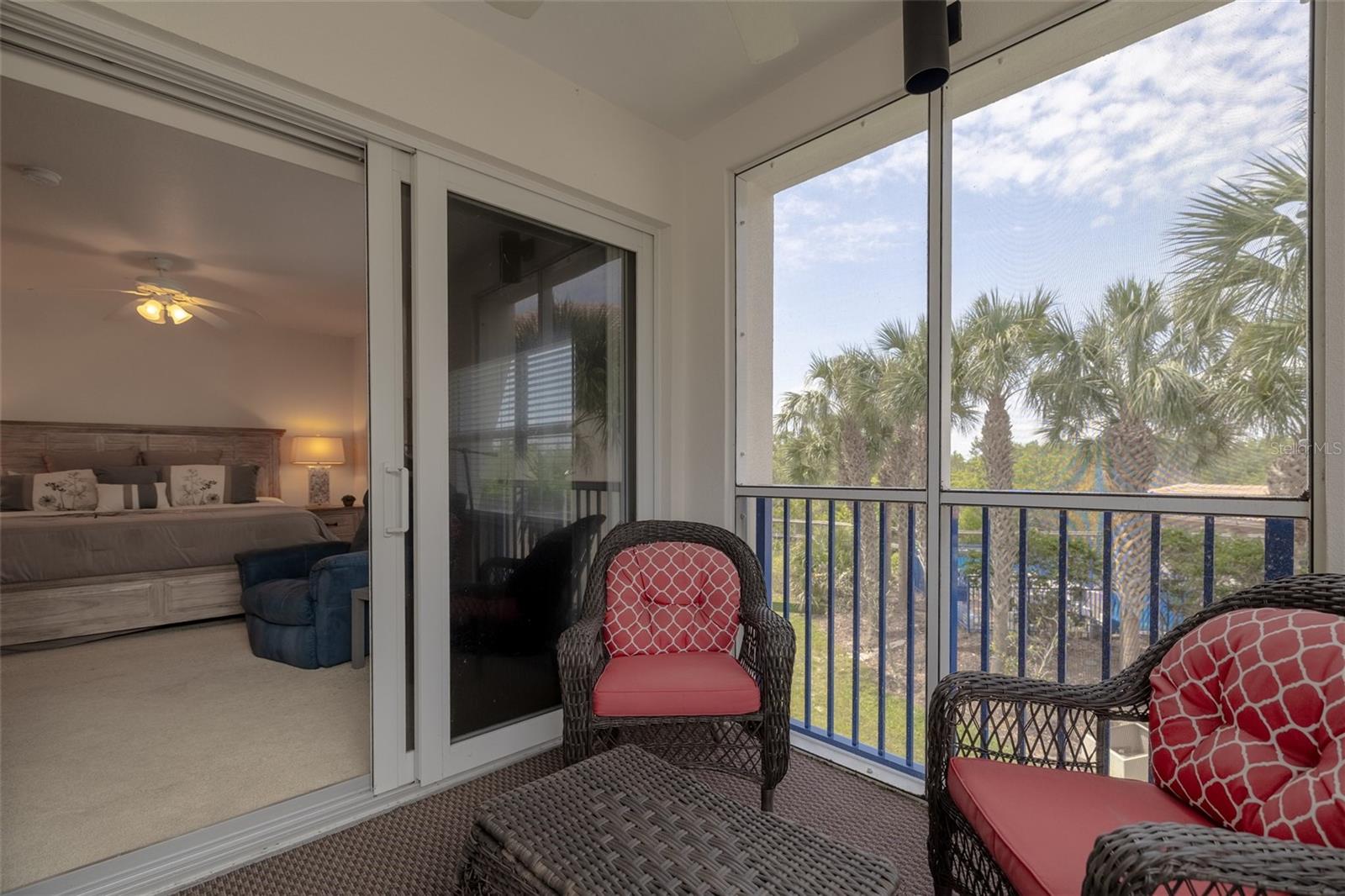 Image 17 of 41 For 5300 Atlantic Avenue 17-207