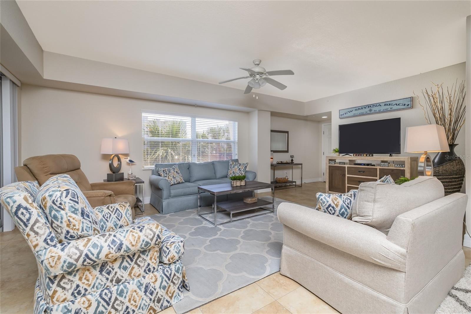 Image 8 of 41 For 5300 Atlantic Avenue 17-207