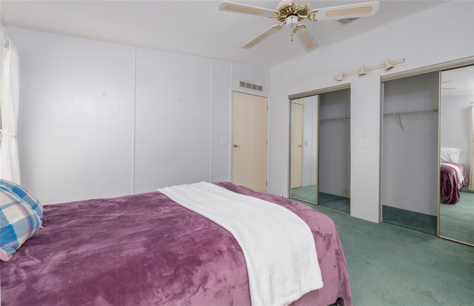 Image 23 of 49 For 509 Starboard Avenue