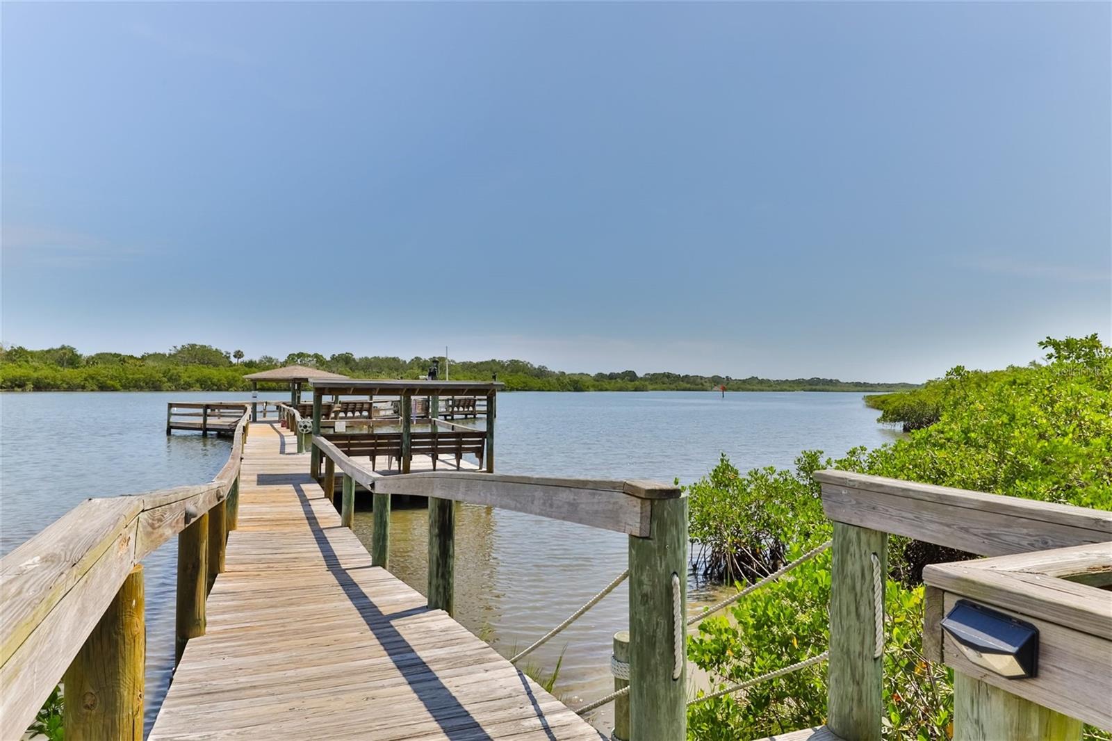 Image 42 of 49 For 509 Starboard Avenue