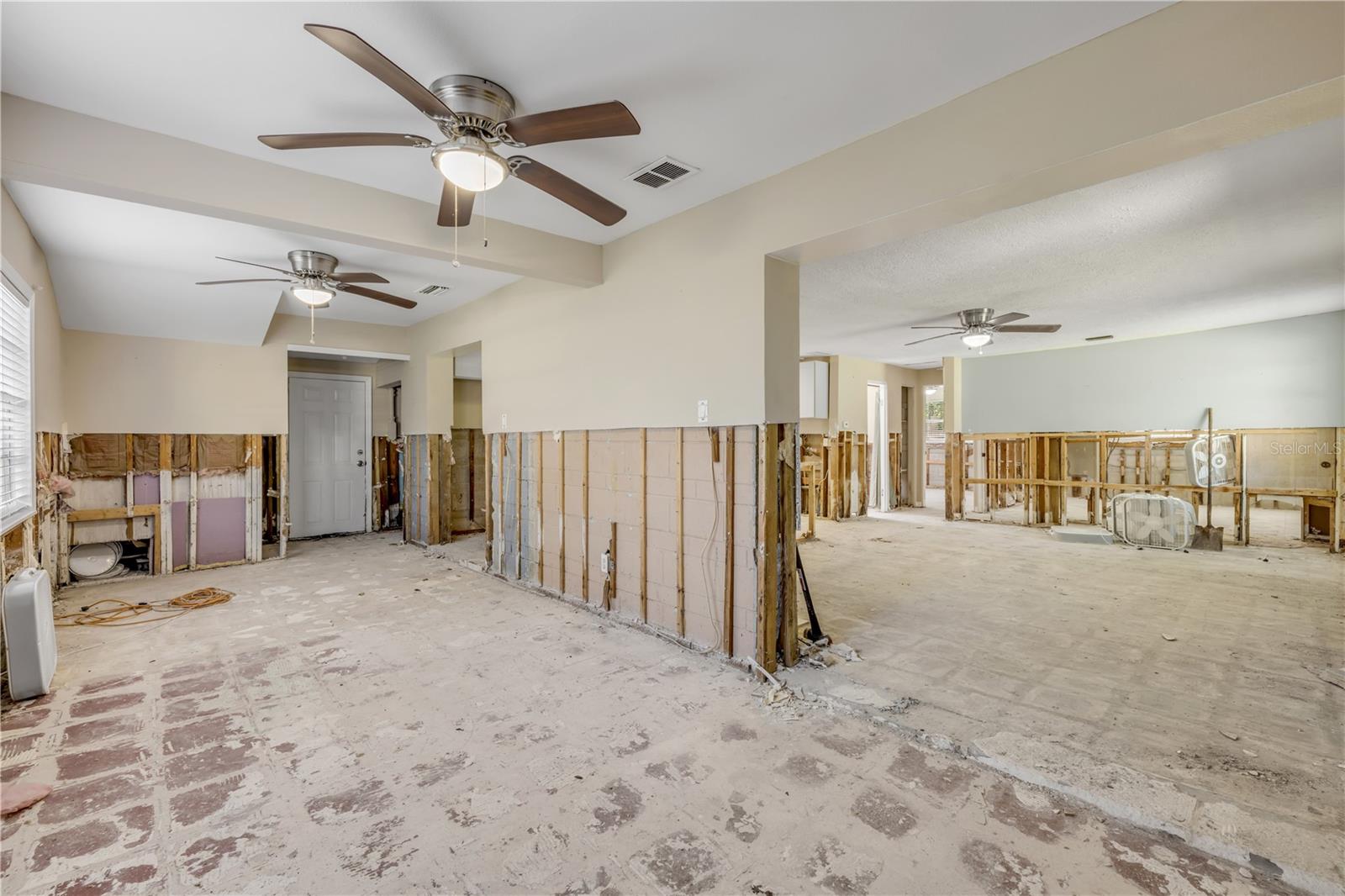 Image 11 of 13 For 431 Palmetto Street