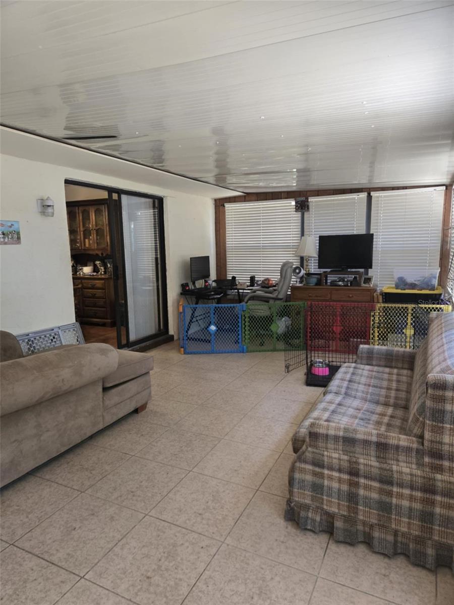 Image 11 of 11 For 2725 Travelers Palm Drive