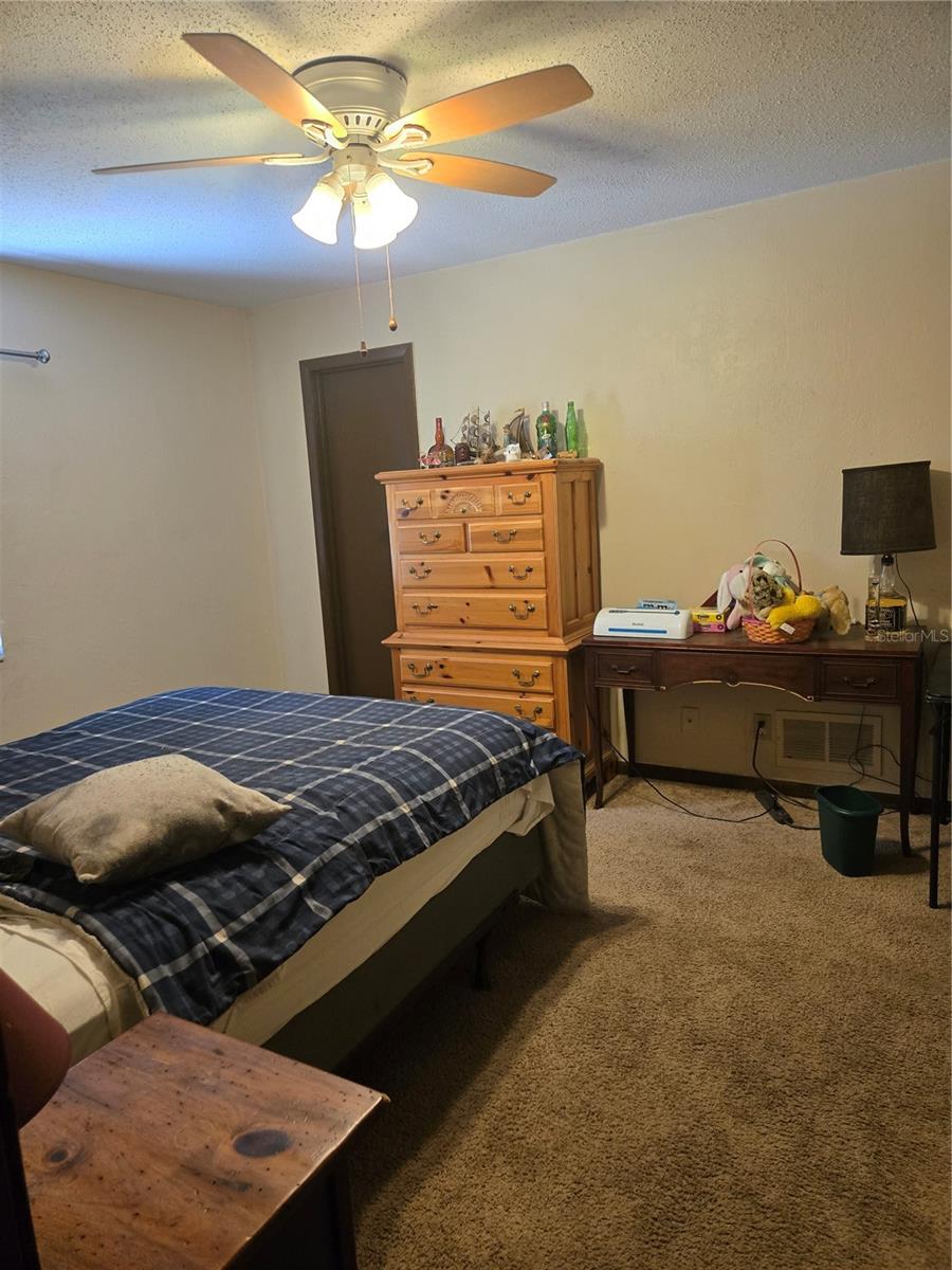 Image 7 of 11 For 2725 Travelers Palm Drive