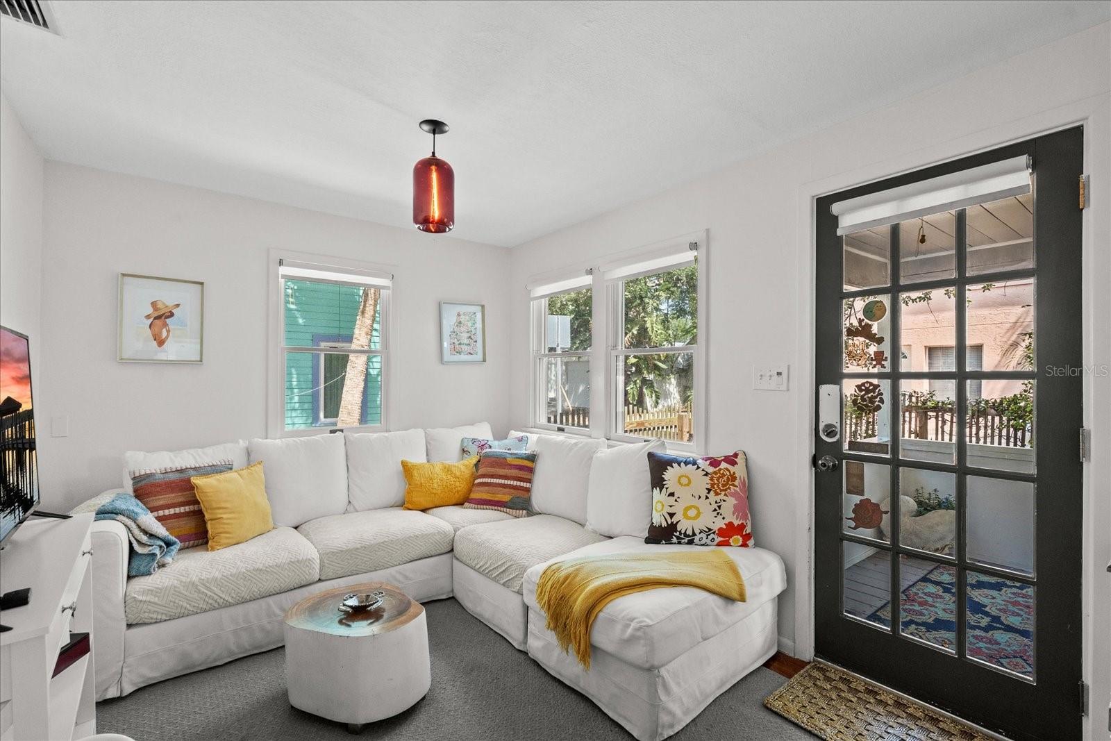 Image 16 of 44 For 209 Esther Street