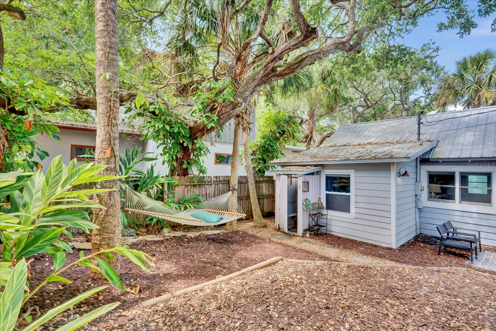 Image 41 of 44 For 209 Esther Street