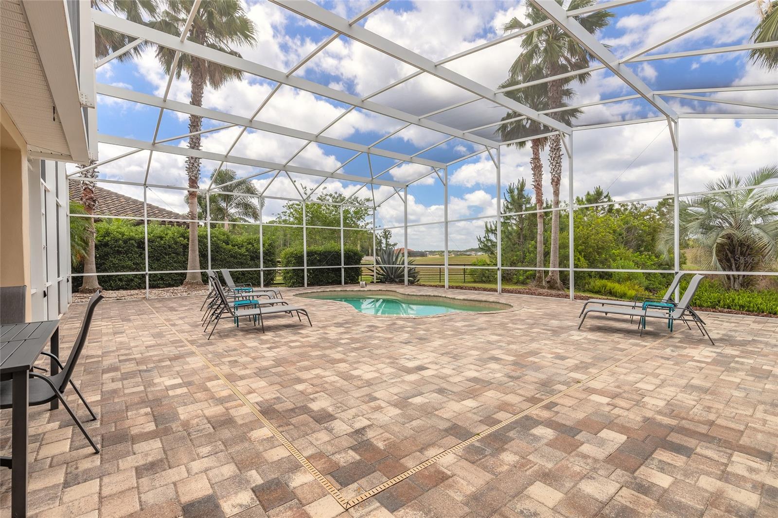 Image 11 of 66 For 2913 Linari Court