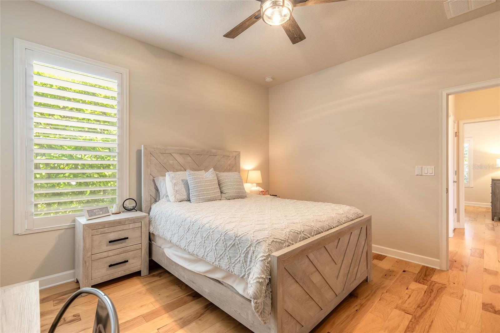Image 34 of 66 For 2913 Linari Court
