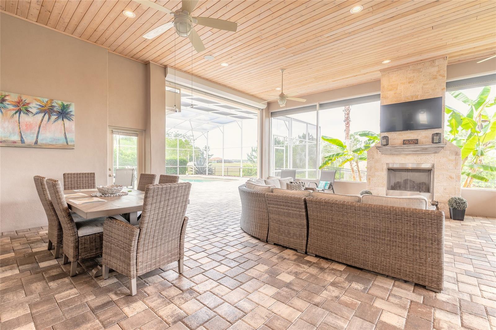 Image 48 of 66 For 2913 Linari Court
