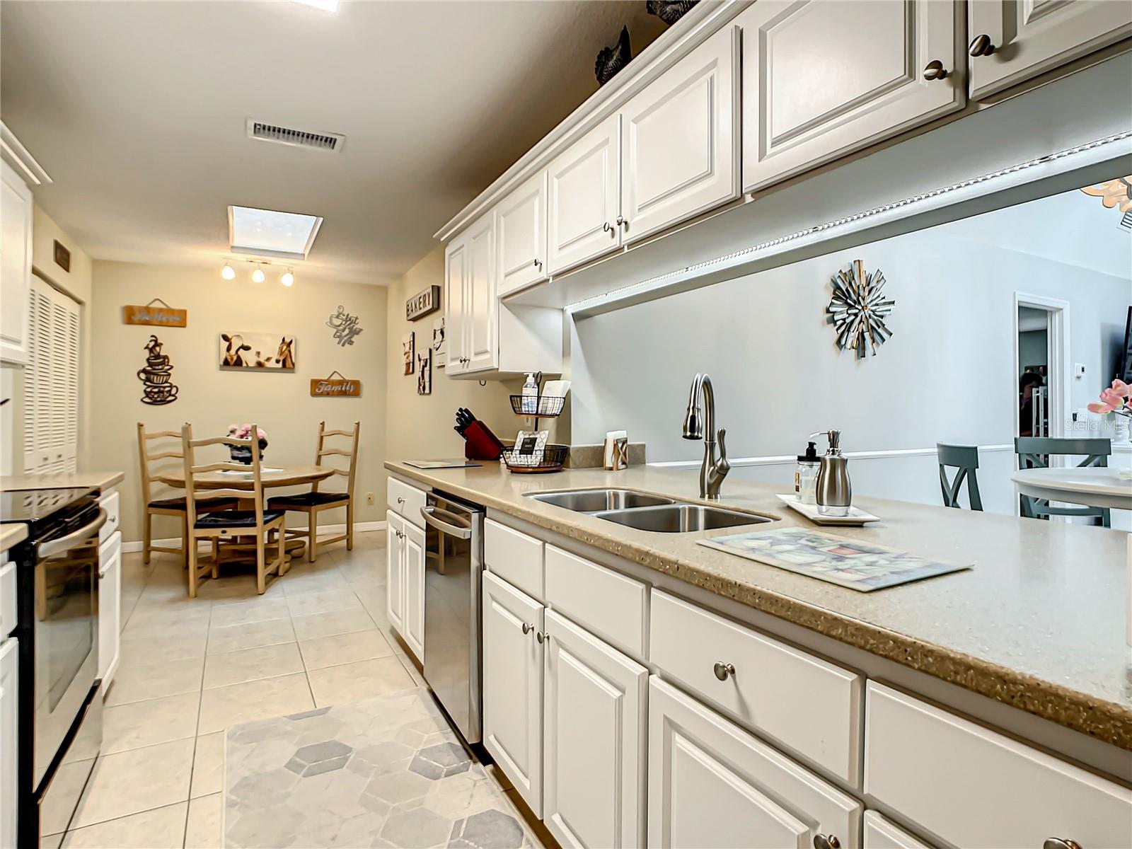 Image 5 of 36 For 116 Duck Hawk Circle 3040