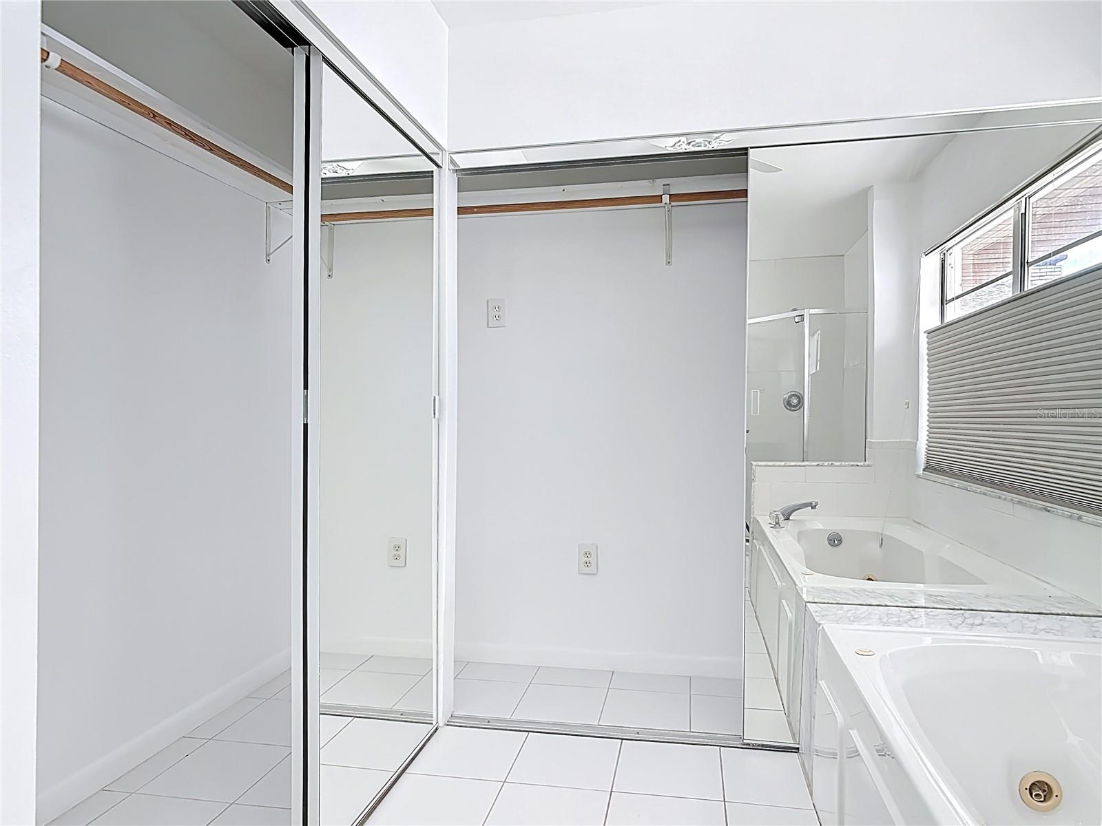 Image 37 of 51 For 1812 Bayview Drive