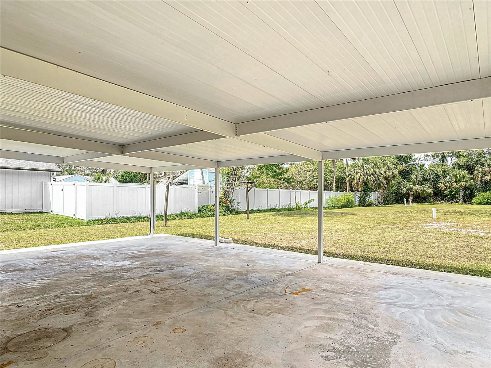 Image 44 of 51 For 1812 Bayview Drive