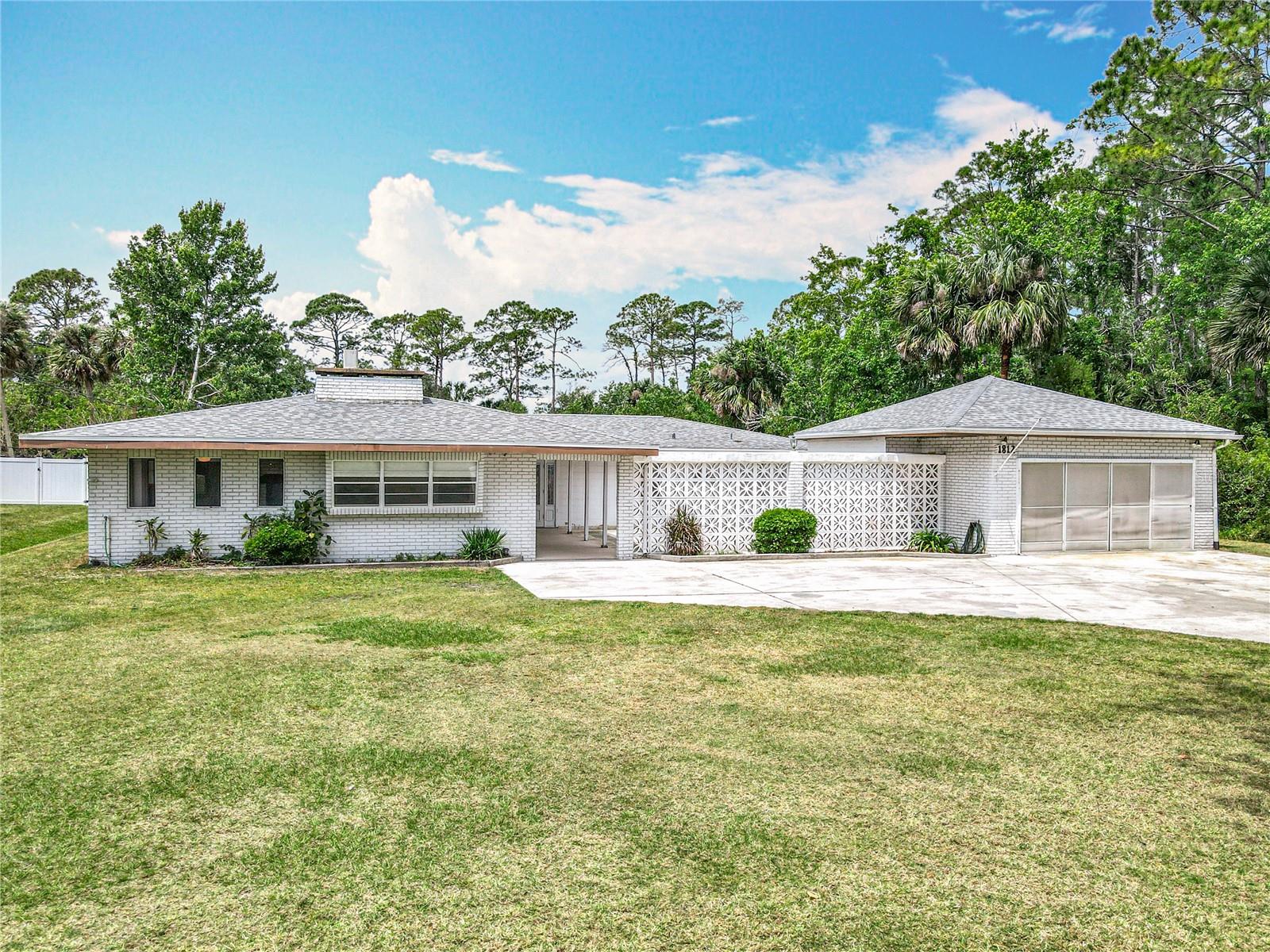 Image 5 of 51 For 1812 Bayview Drive