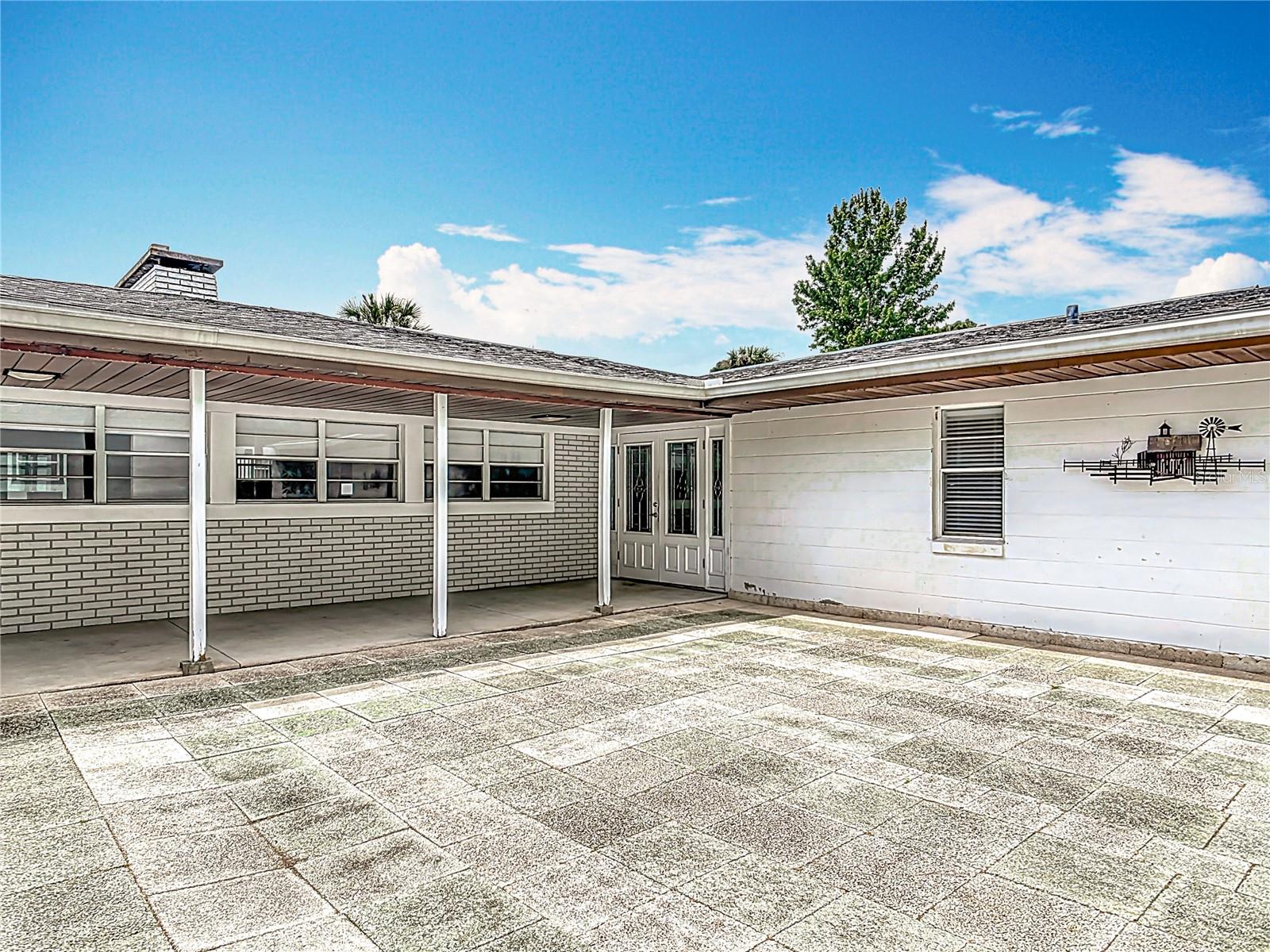 Image 7 of 51 For 1812 Bayview Drive