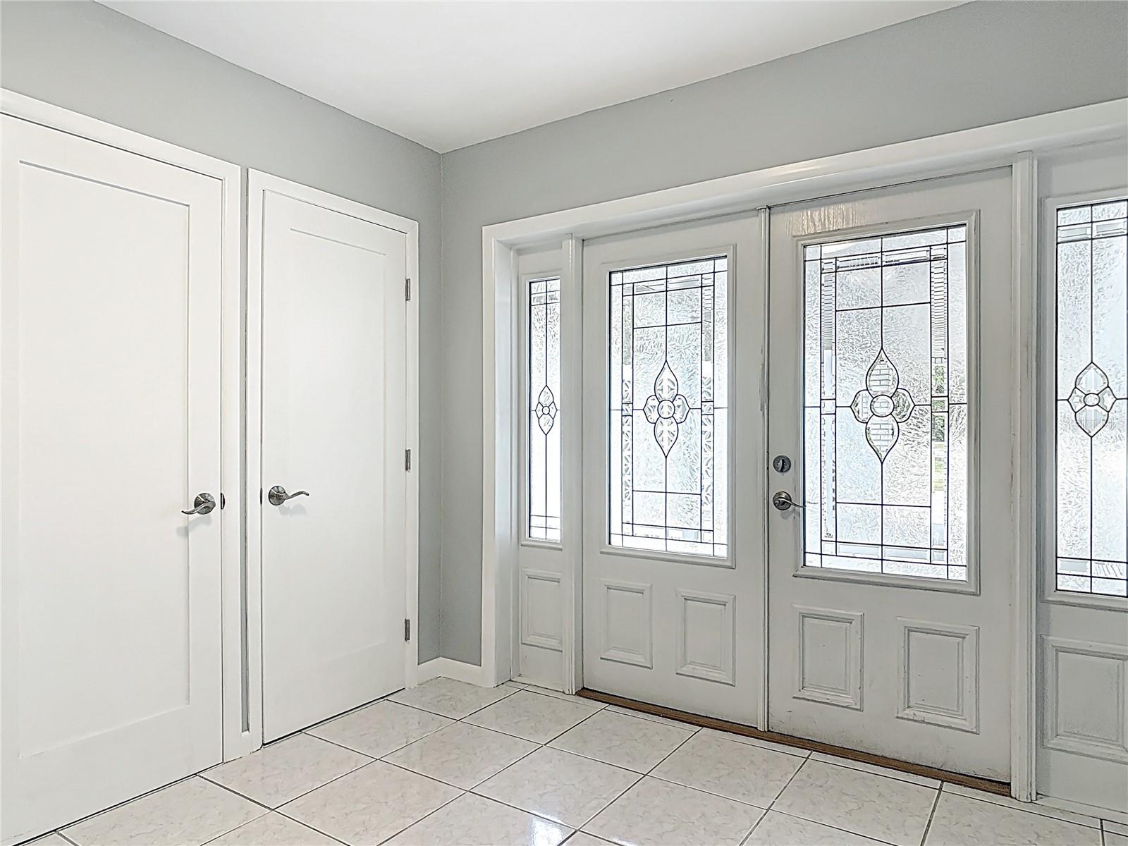 Image 8 of 51 For 1812 Bayview Drive