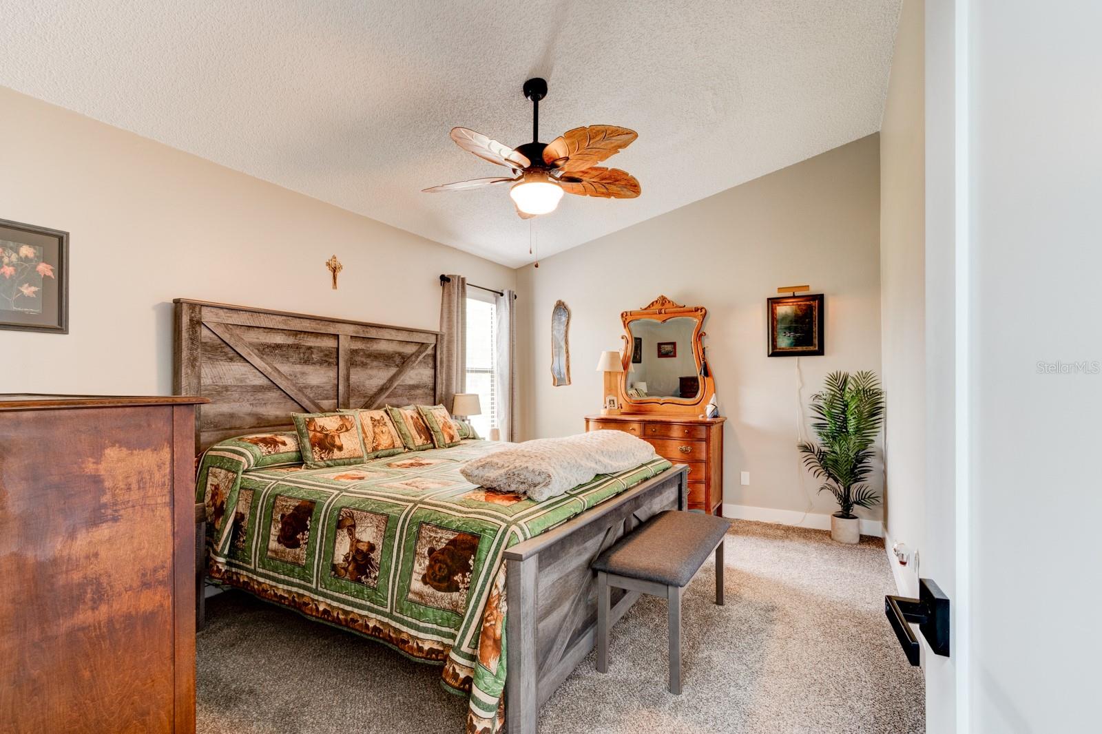 Image 11 of 27 For 706 Sky Tree Court
