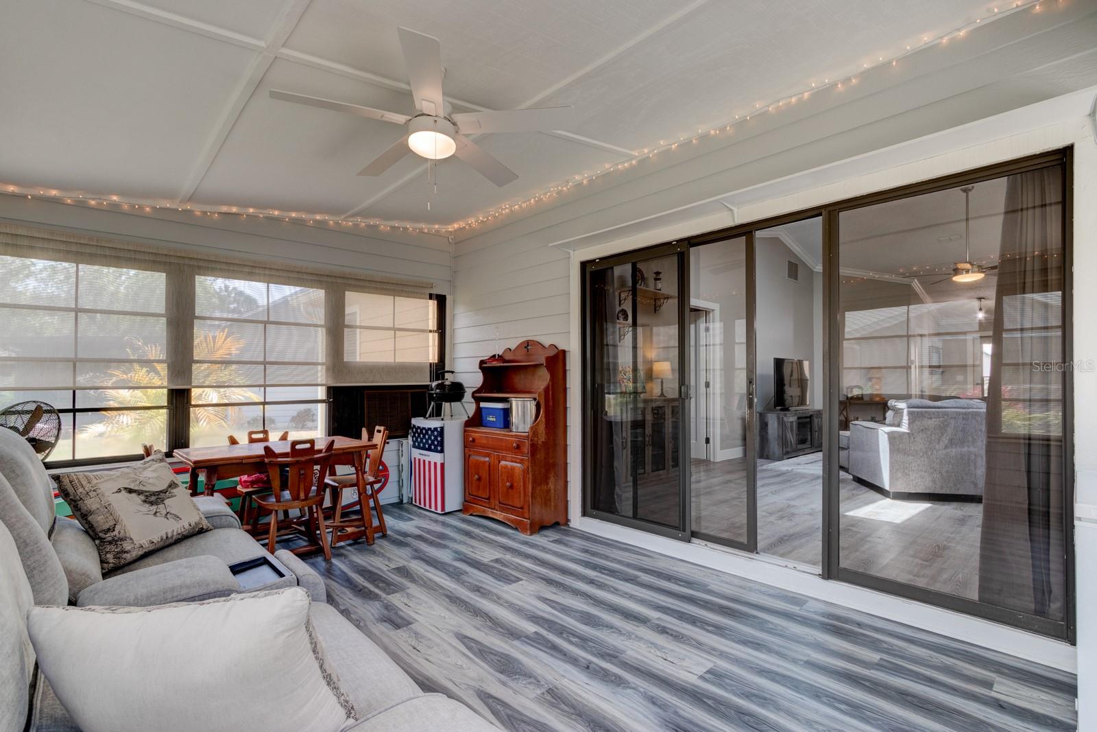 Image 17 of 27 For 706 Sky Tree Court