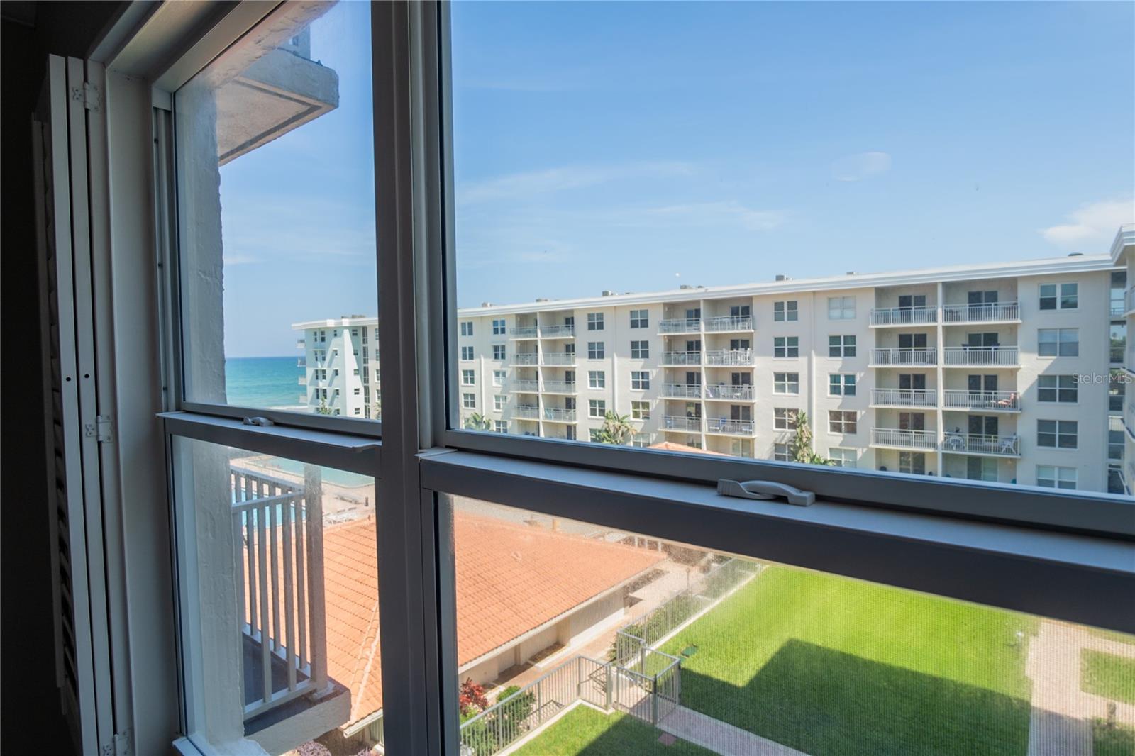 Image 13 of 25 For 4151 Atlantic Avenue 414