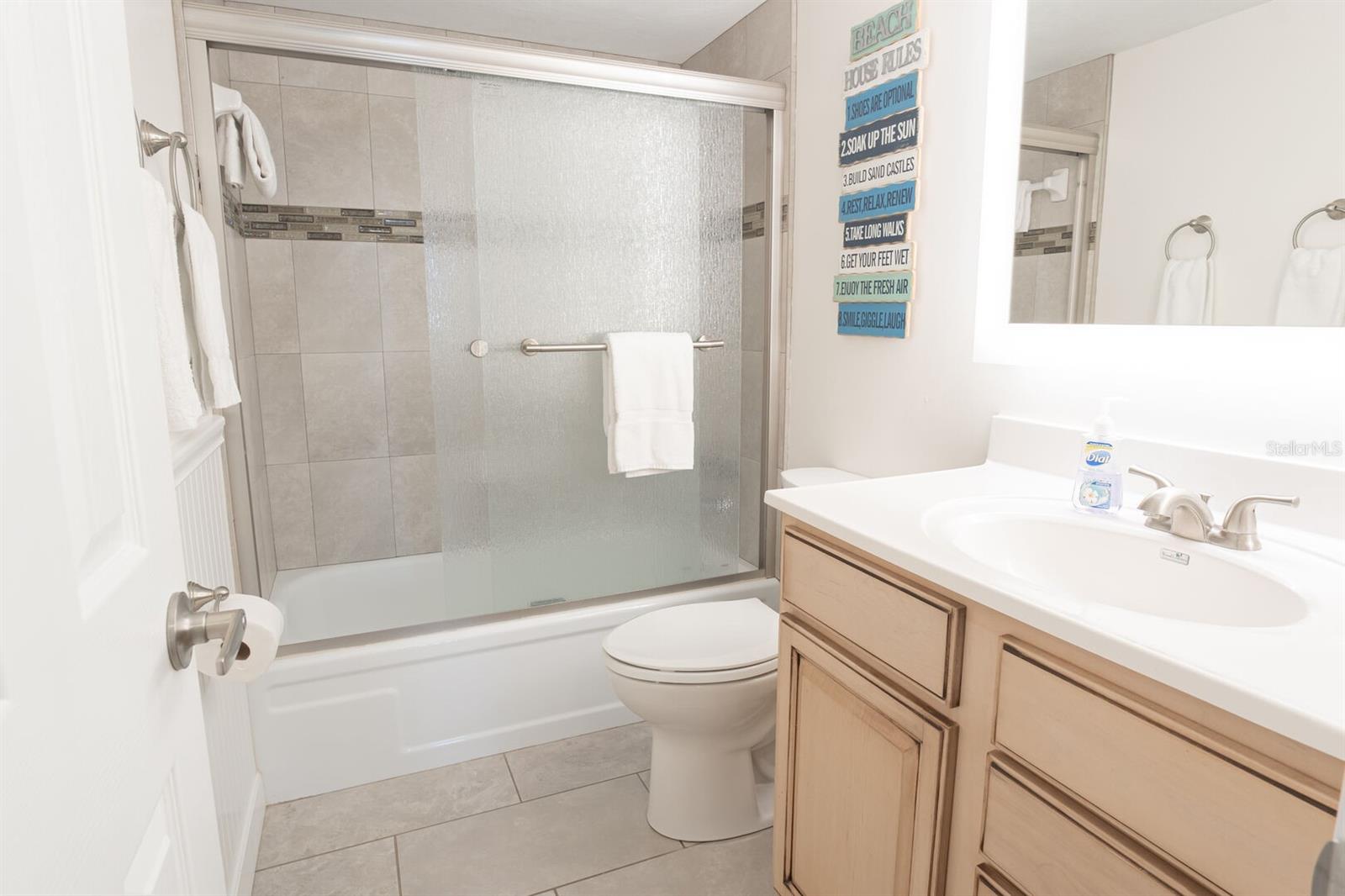 Image 24 of 25 For 4151 Atlantic Avenue 414