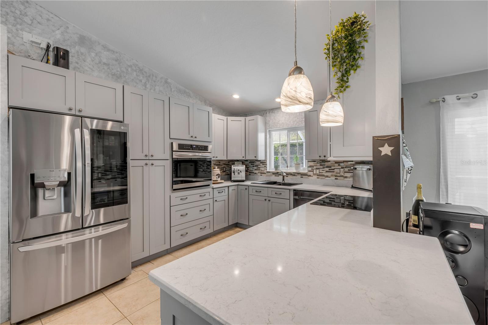 Image 16 of 49 For 995 16th Street