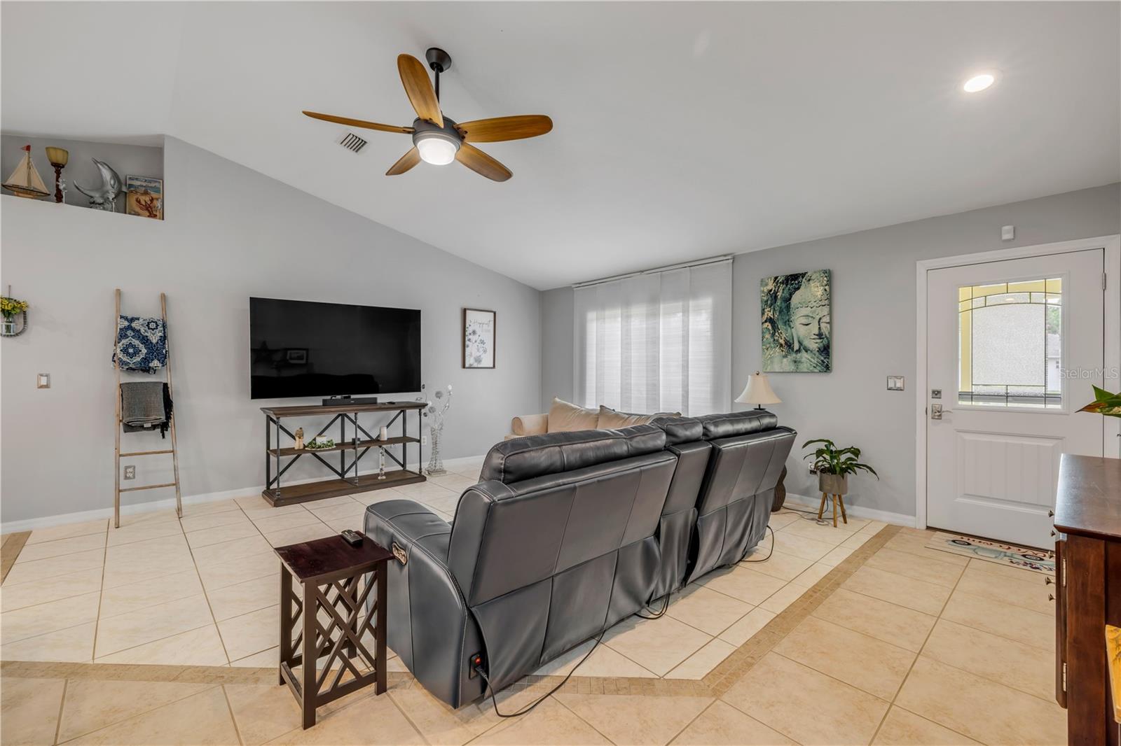 Image 7 of 49 For 995 16th Street