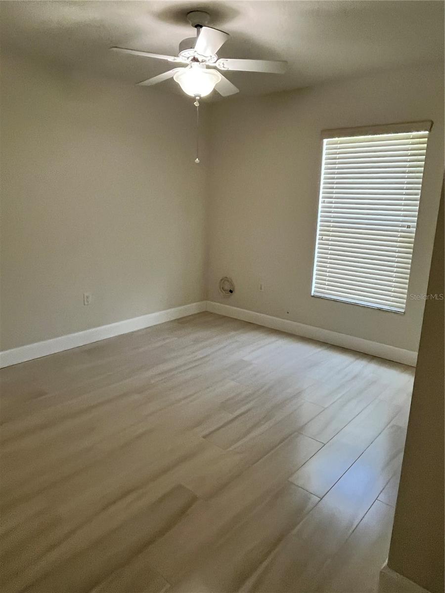 Image 15 of 23 For 519 Aeolian Drive
