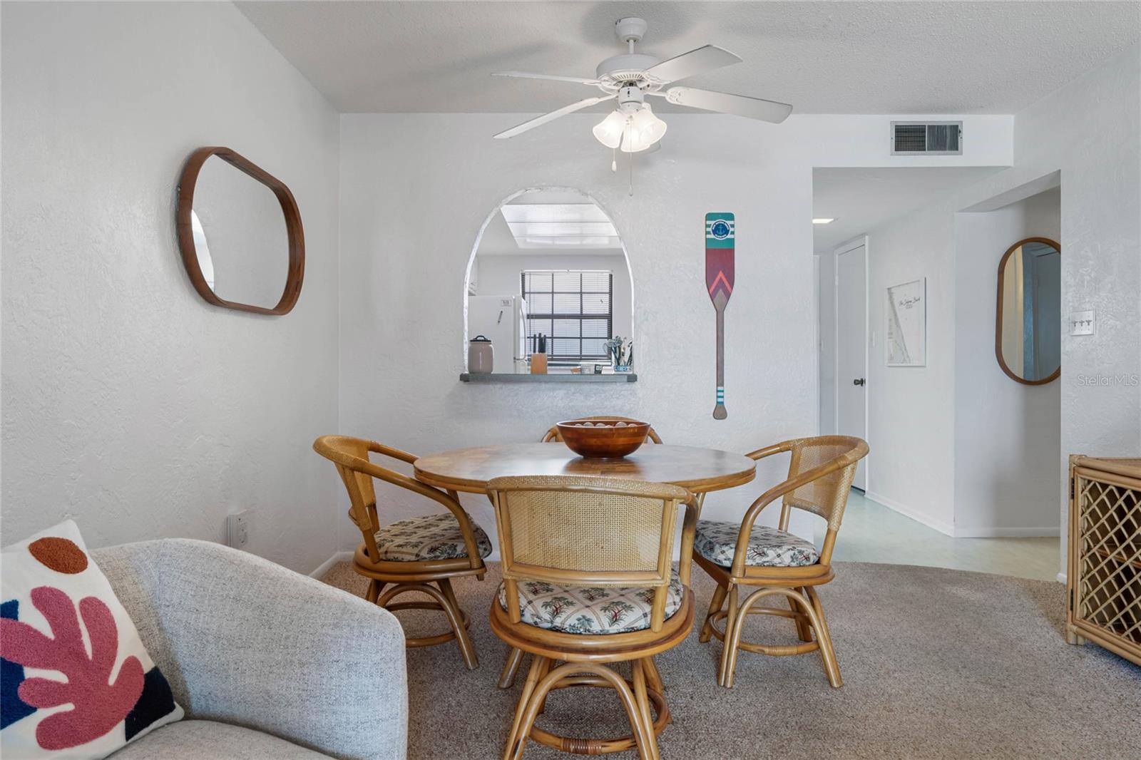 Image 6 of 16 For 4201 Atlantic Avenue 402