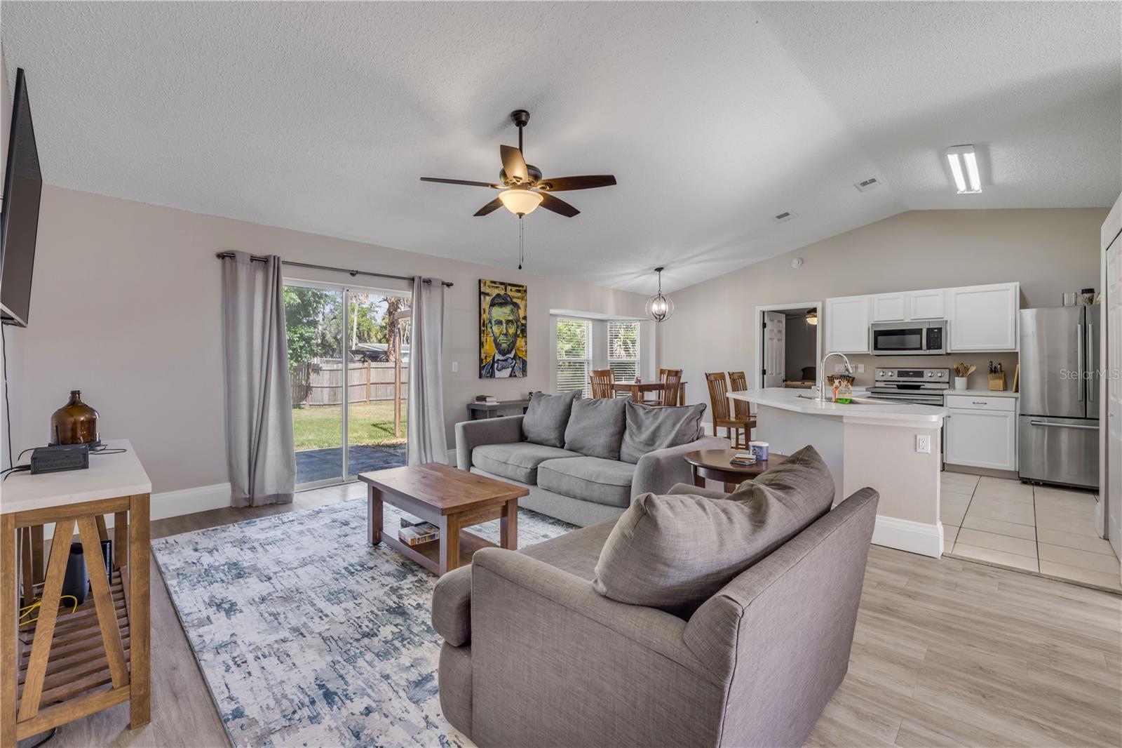 Image 4 of 25 For 2713 Needle Palm Drive