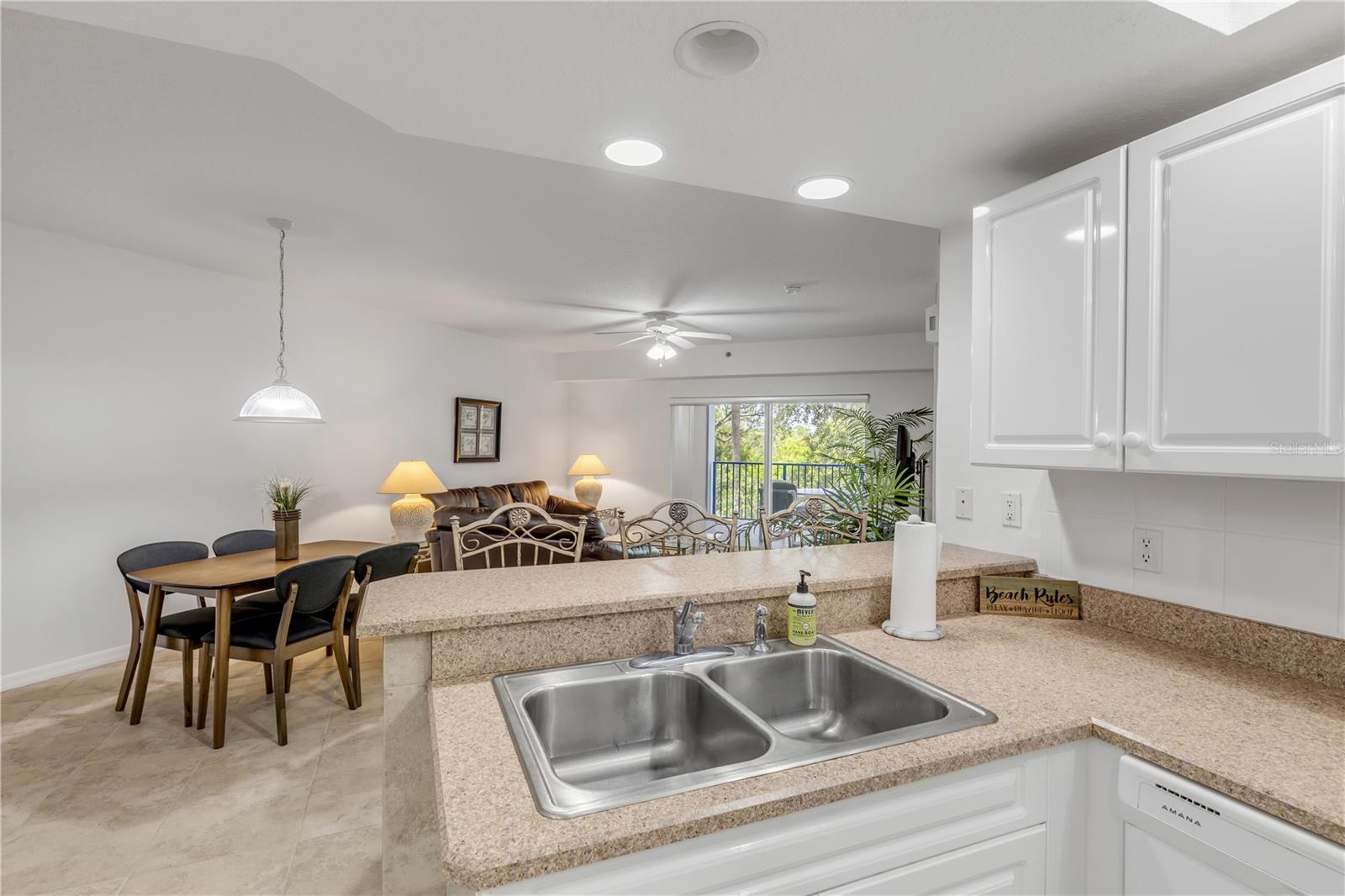 Image 14 of 62 For 5300 Atlantic Avenue 9-206