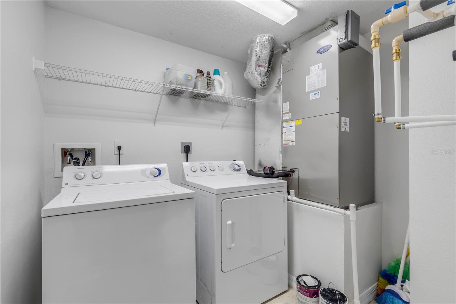 Image 16 of 62 For 5300 Atlantic Avenue 9-206