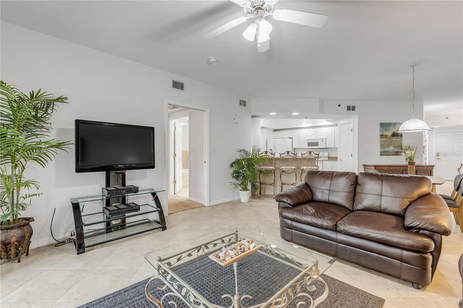 Image 20 of 62 For 5300 Atlantic Avenue 9-206