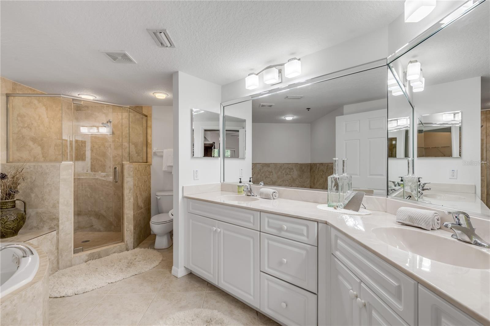 Image 25 of 62 For 5300 Atlantic Avenue 9-206