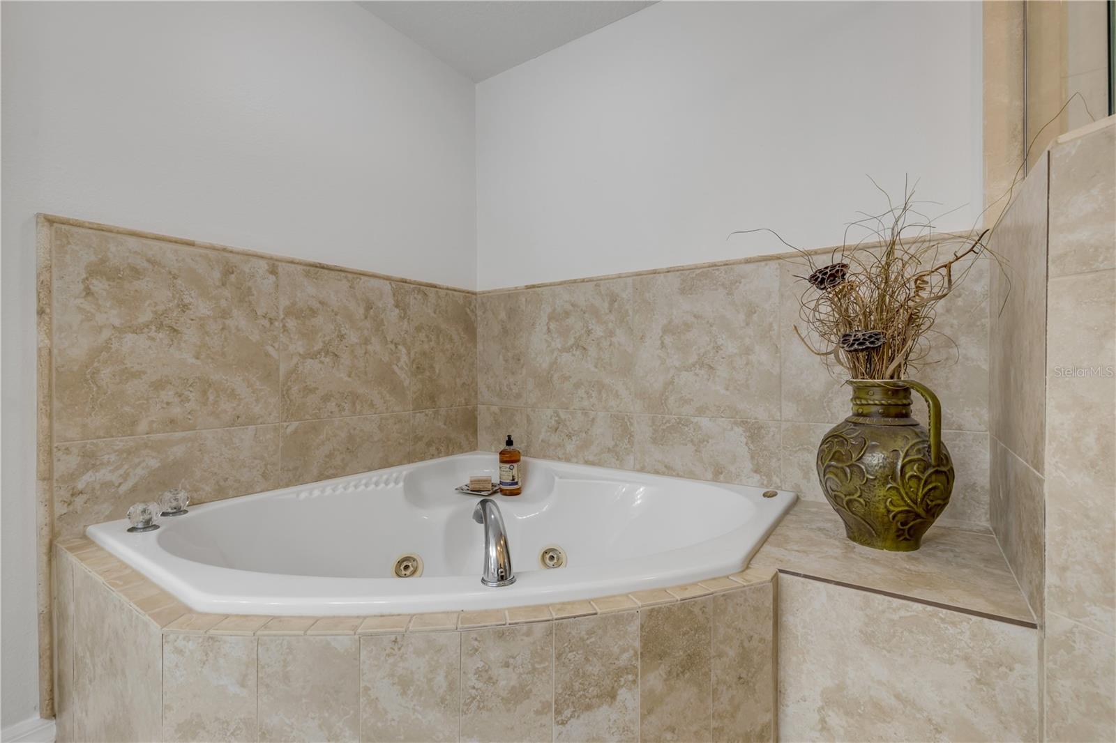 Image 28 of 62 For 5300 Atlantic Avenue 9-206