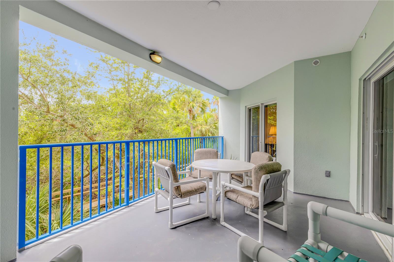 Image 37 of 62 For 5300 Atlantic Avenue 9-206