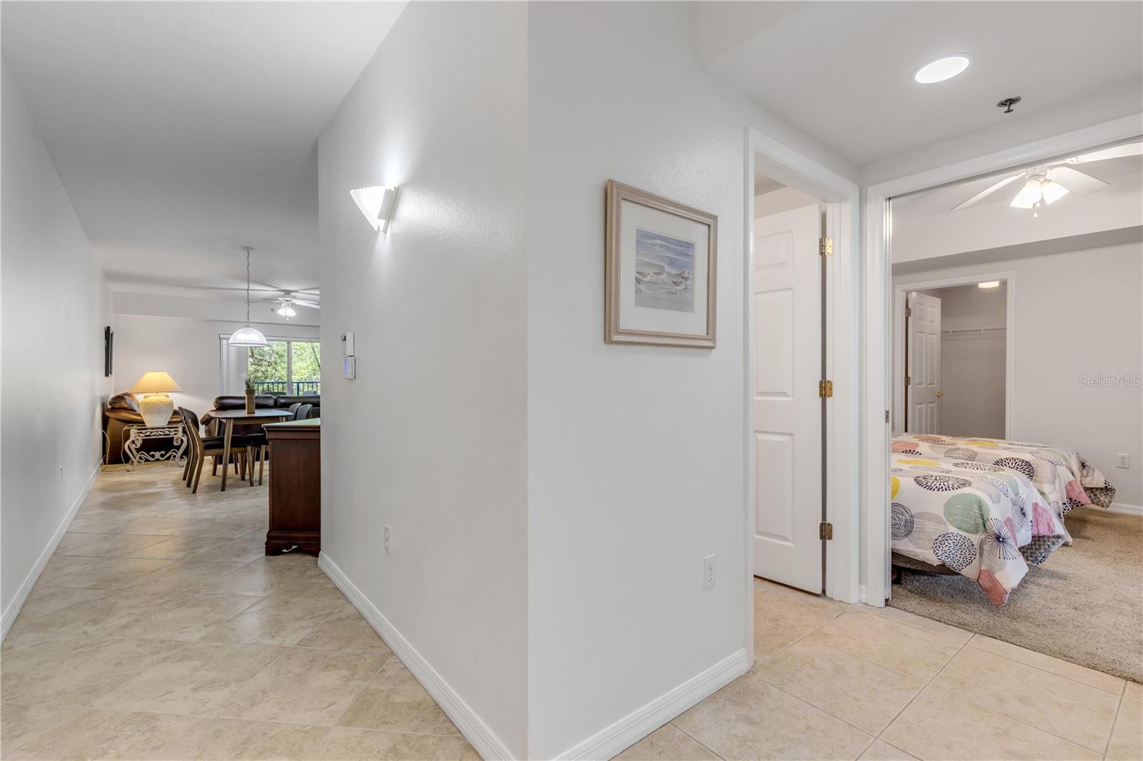 Image 6 of 62 For 5300 Atlantic Avenue 9-206