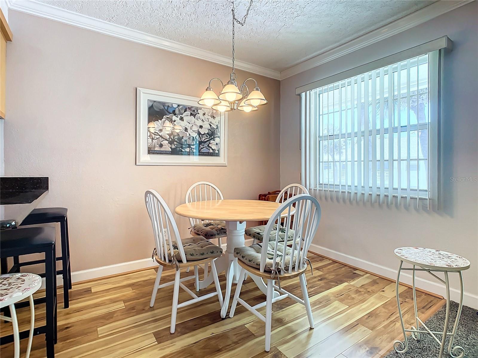 Image 3 of 14 For 4225 Atlantic Avenue 218