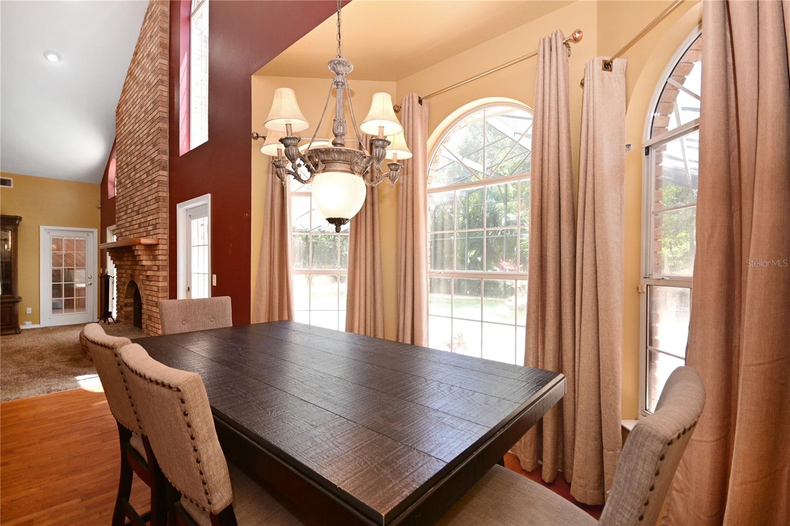 Image 21 of 57 For 682 Ferncliff Drive