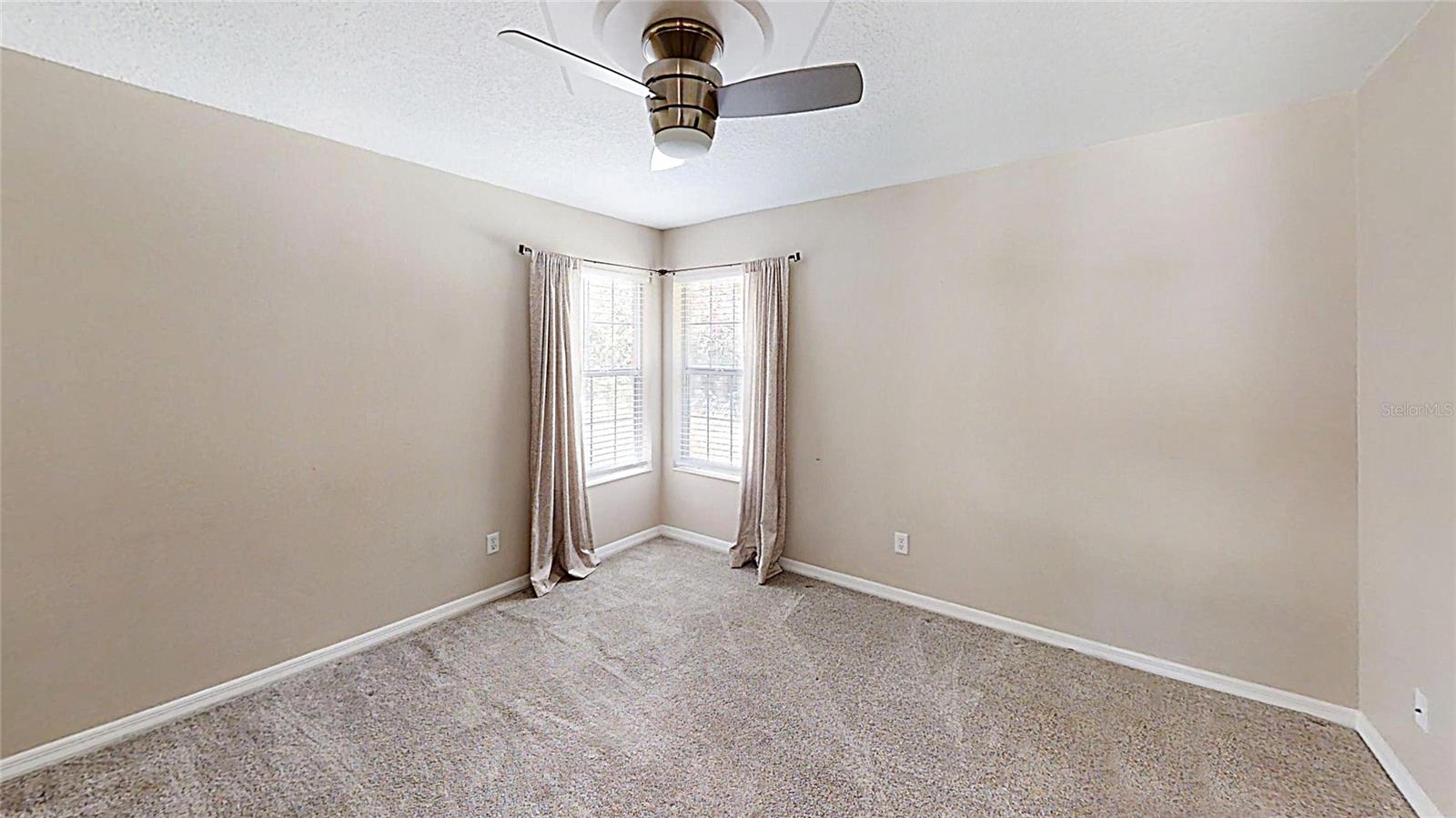 Image 41 of 57 For 682 Ferncliff Drive