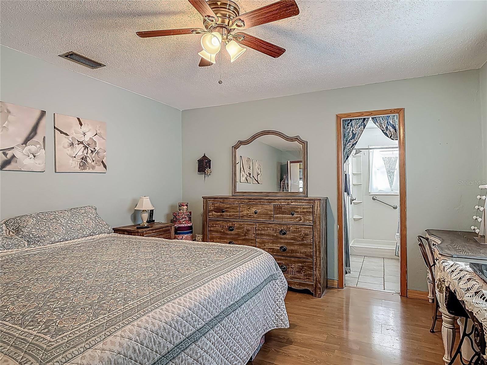Image 16 of 32 For 830 Christy Drive