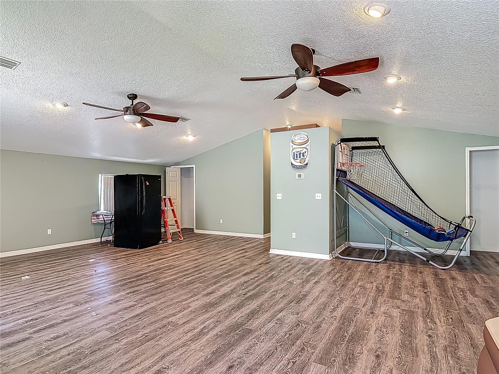 Image 19 of 32 For 830 Christy Drive