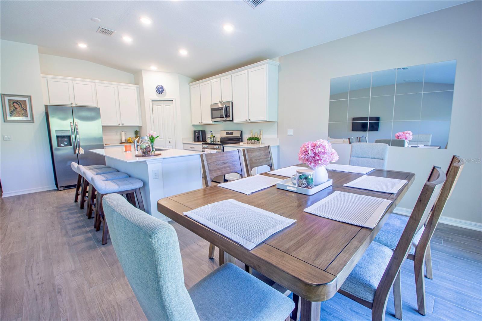 Image 11 of 33 For 3963 Willowbrook Drive