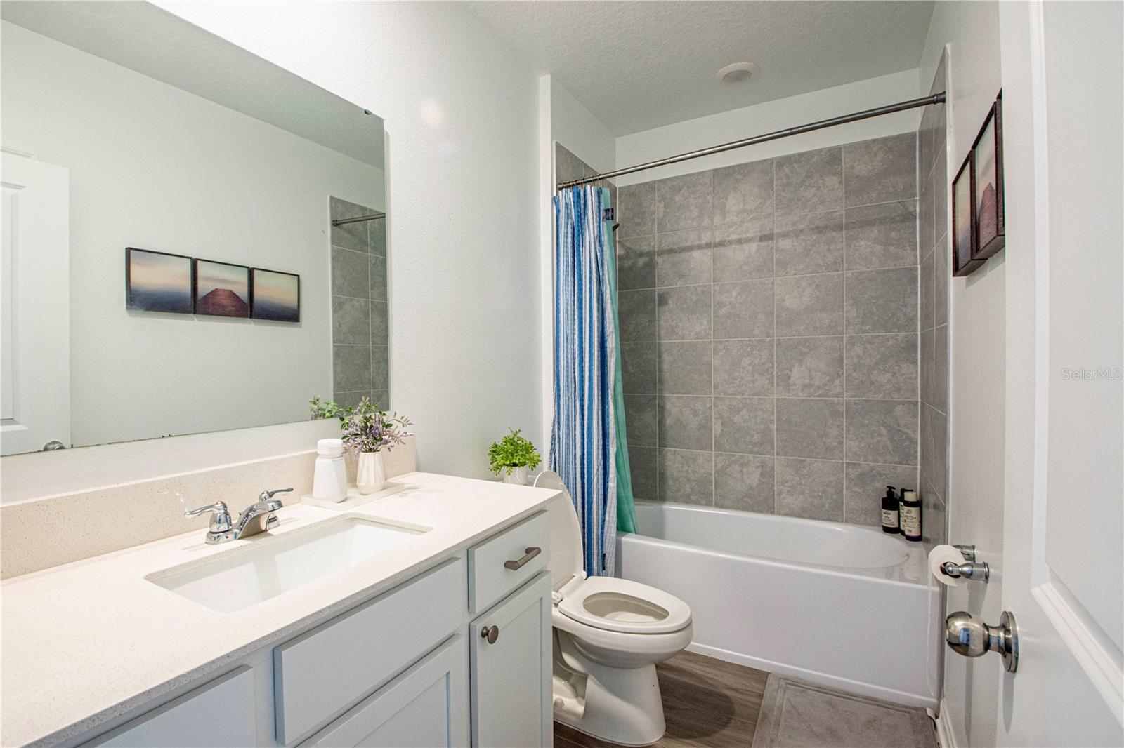 Image 14 of 33 For 3963 Willowbrook Drive