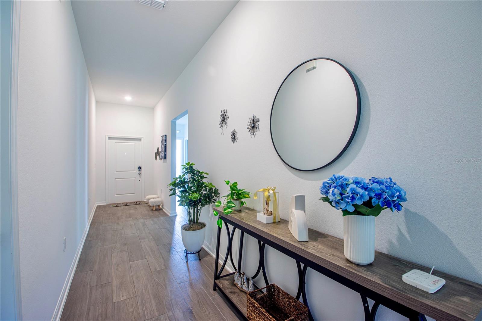 Image 3 of 33 For 3963 Willowbrook Drive