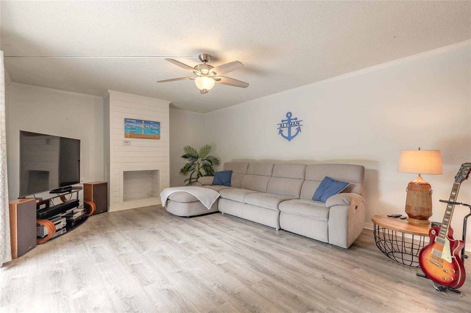Image 22 of 43 For 3808 Saxon Drive