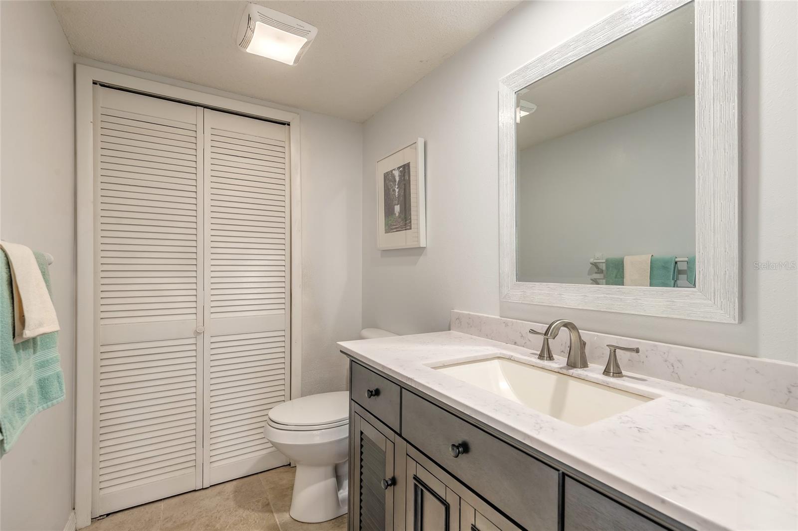 Image 33 of 43 For 3808 Saxon Drive