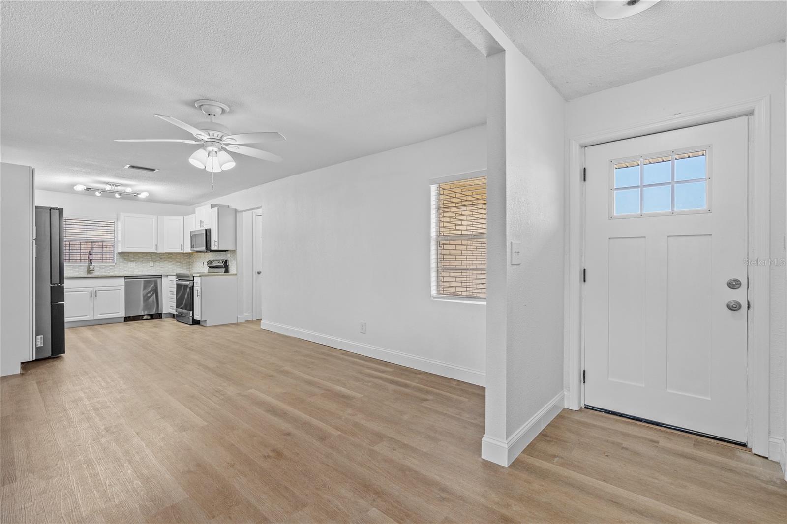 Image 16 of 39 For 3610 Donna Street