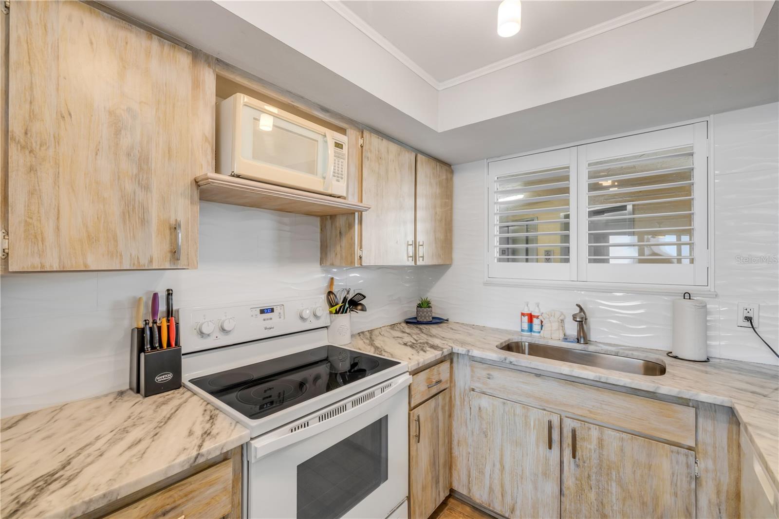 Image 18 of 41 For 421 Atlantic Avenue 507