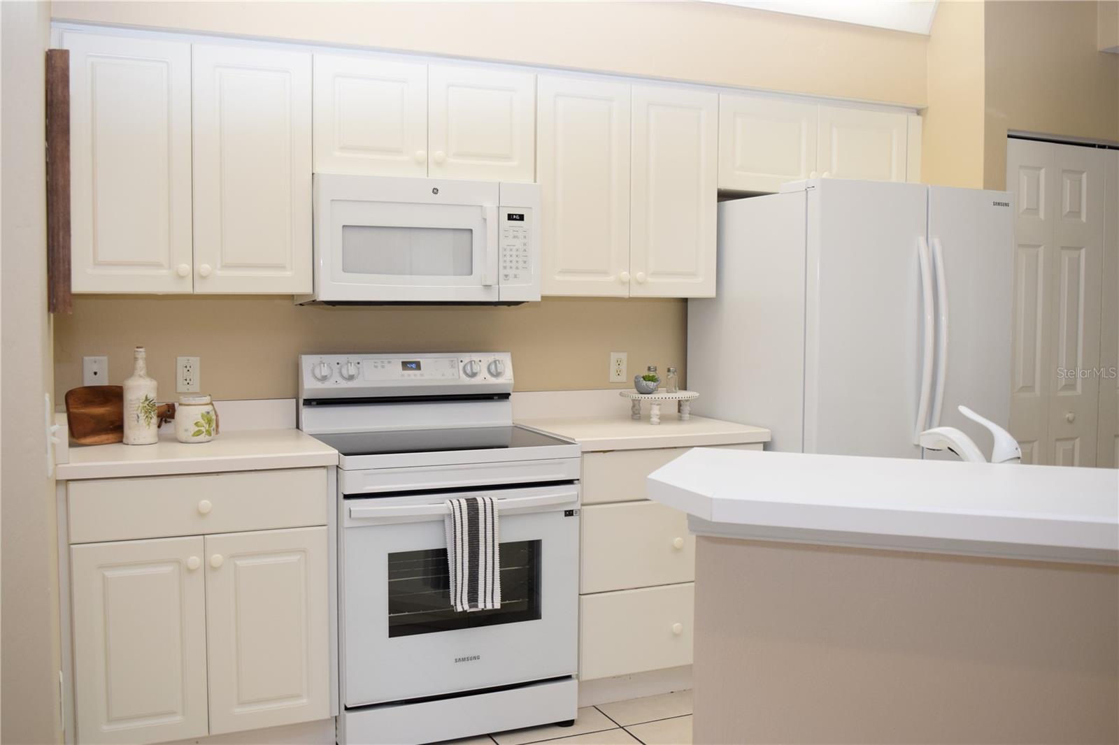 Image 12 of 35 For 426 Bouchelle Drive 401
